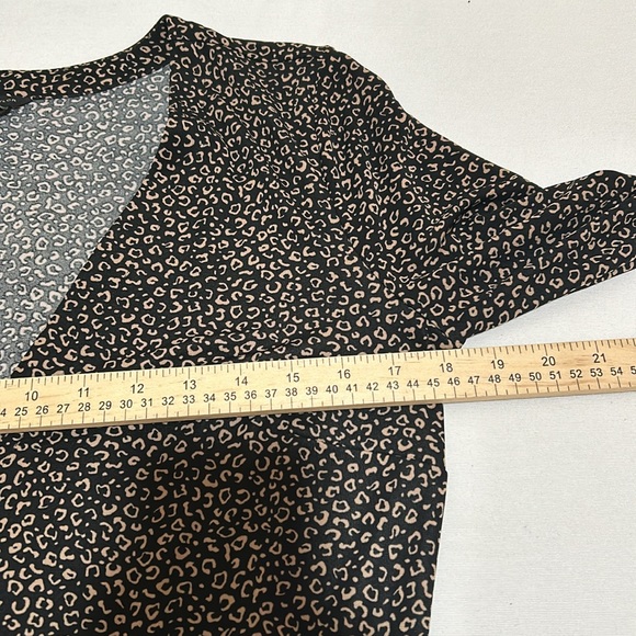 ANN TAYLOR WRAP DRESS WOMEN SIZE 6 BLACK TAN LONG SLEEVE ANIMAL PRINT - Picture 13 of 15